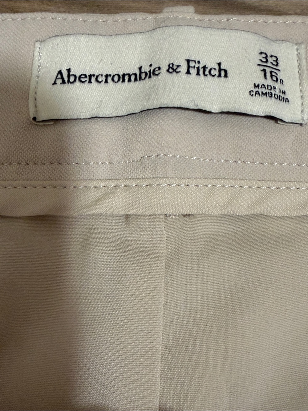 Abercrombie & Fitch Ankle Grazing Tapered Tailored Pants Sz. 16 Beige Modern - Picture 2 of 8